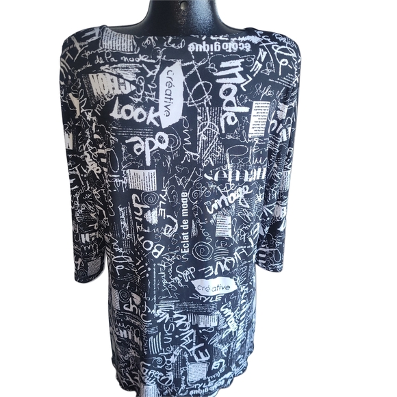 Victoria Collection Black and White Graphic Print Top - Picture 6 of 7